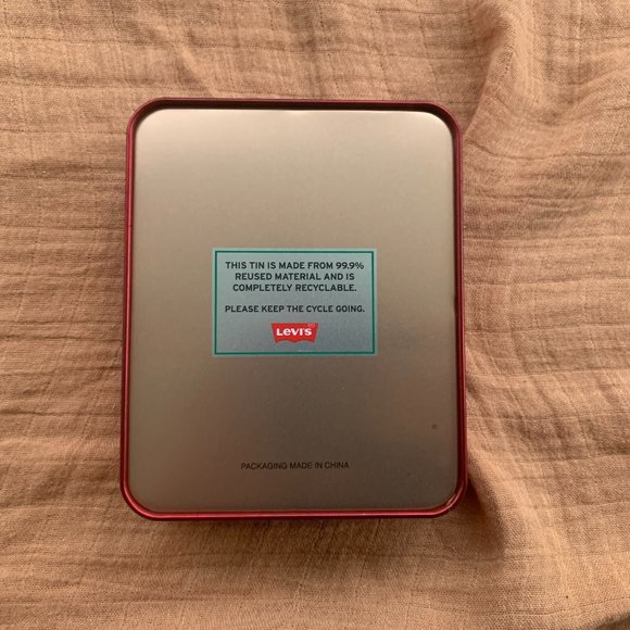 NWT Levi's Trifold Wallet Brown - Picture 3 of 6